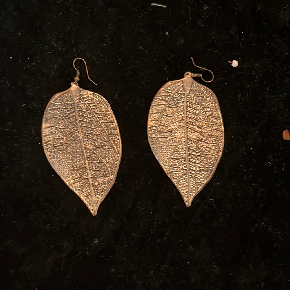 Leaf Earrings light metal
